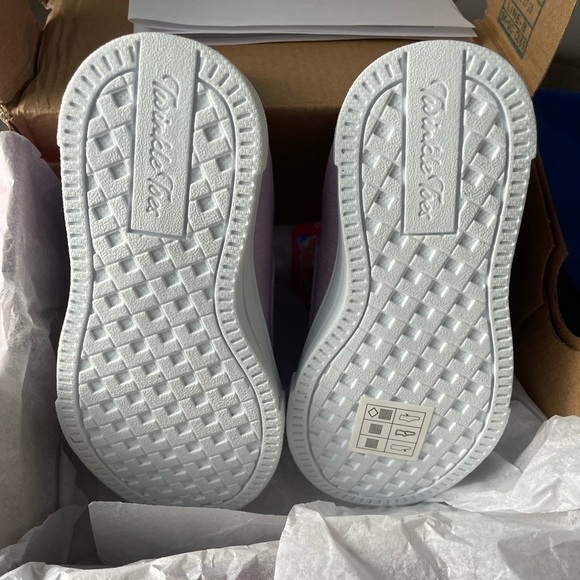 Toddler Twinkle toes shoes - Picture 3 of 3